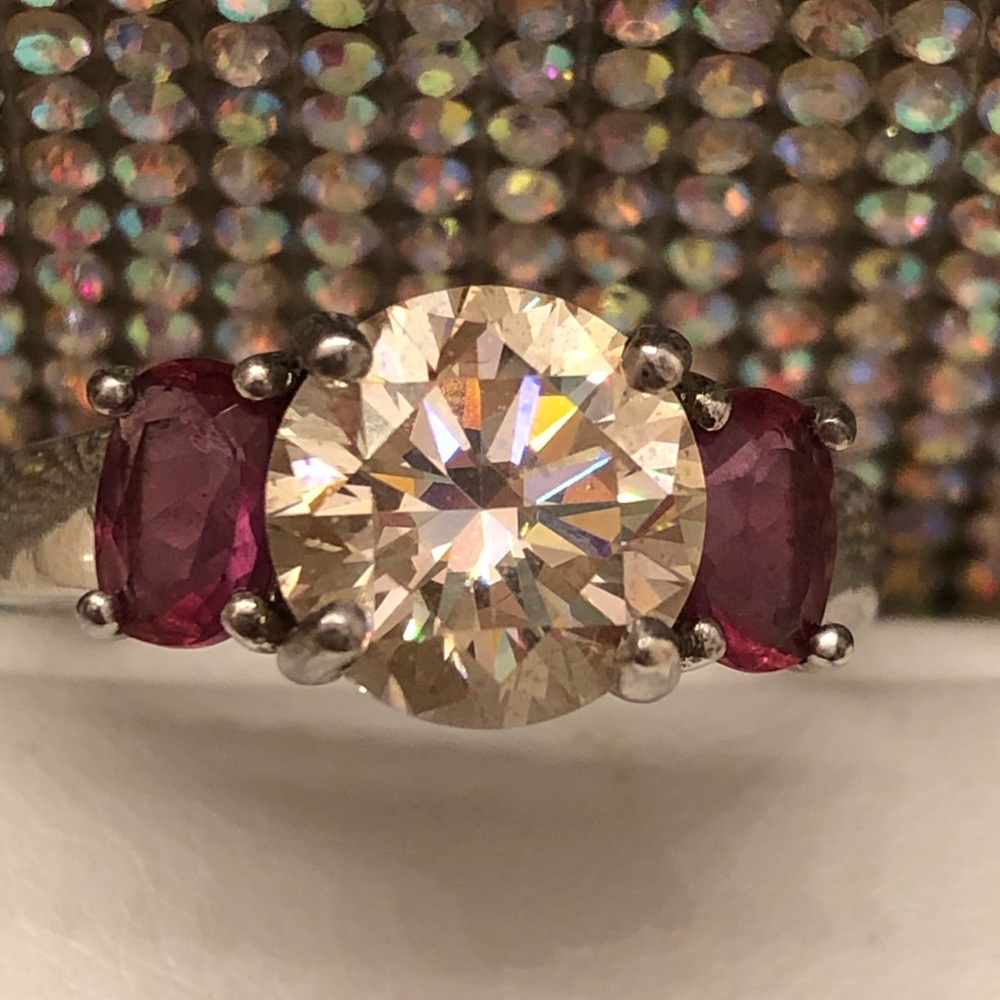 NWOT Sterling Silver Large Cubic Zirconia Ring With Pink Size Stones